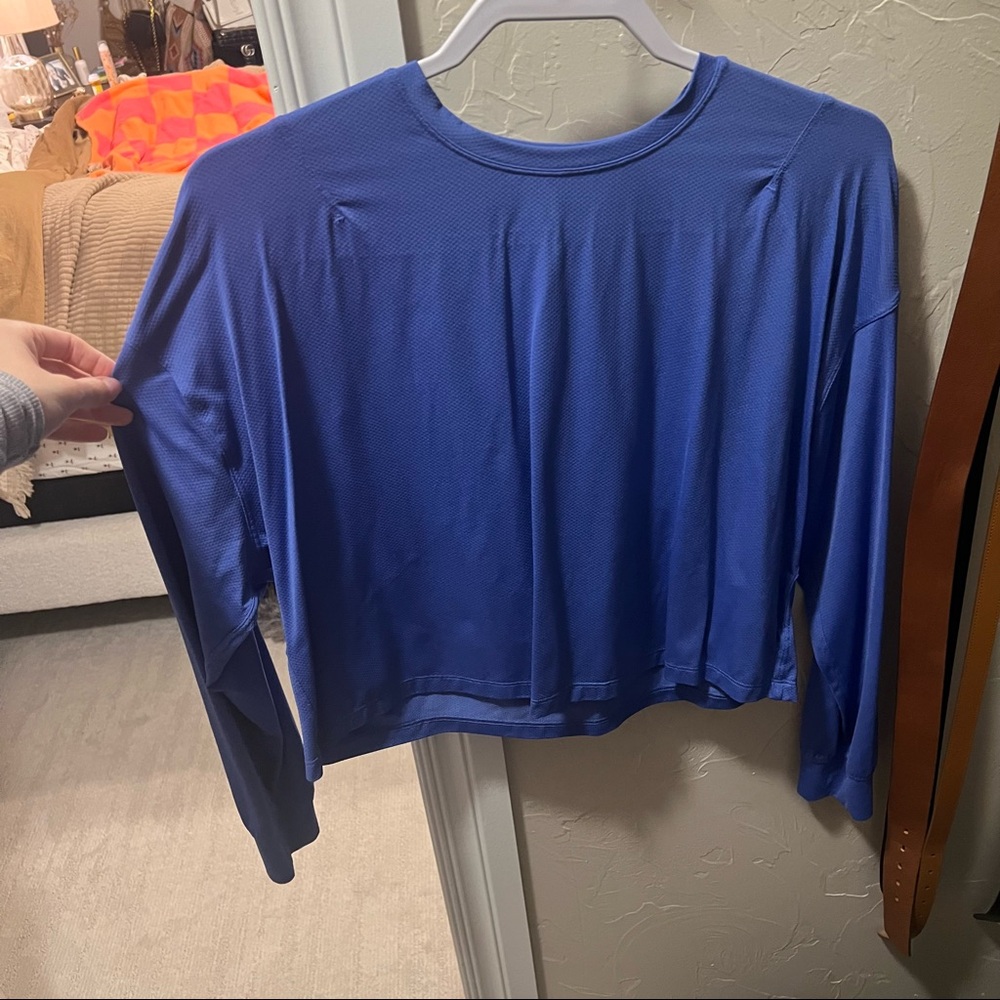 Lululemon top